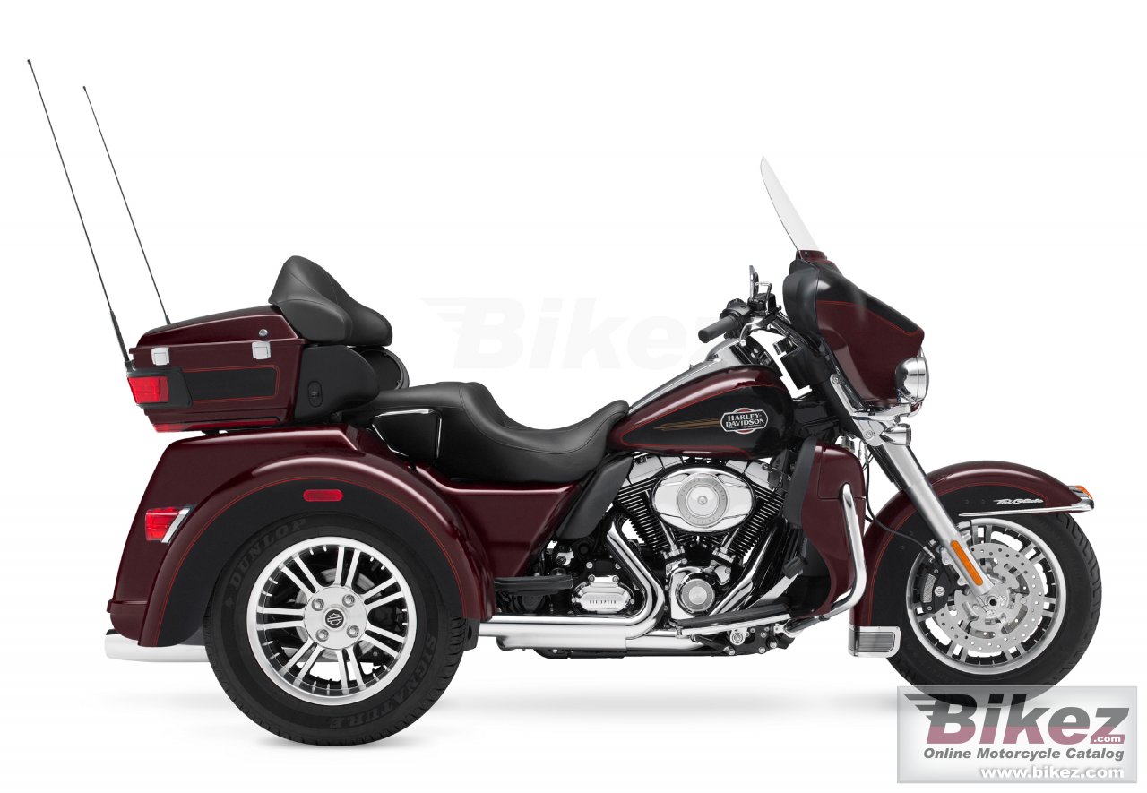 Big Harley-Davidson flhtcutg tri glide ultra classic picture and wallpaper from Bikez.com